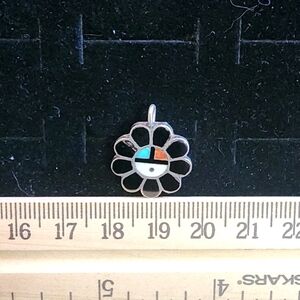 Vintage Zuni Native American Sun Face Sterling Silver Necklace Pendant Tested